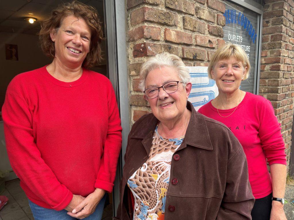 (De gauche à droite) Florence, Annick et Yvonne lors de la fermeture de la boutique le 30 juin dernier